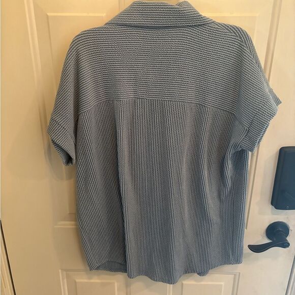 7th Ray Blue Textured Button Down Top - Picture 5 of 6
